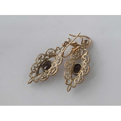 553 - A pair of fancy stone set drop earrings, 9ct, 2.1 g.