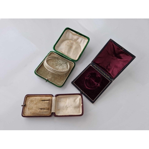 580 - Three assorted jewellery boxes