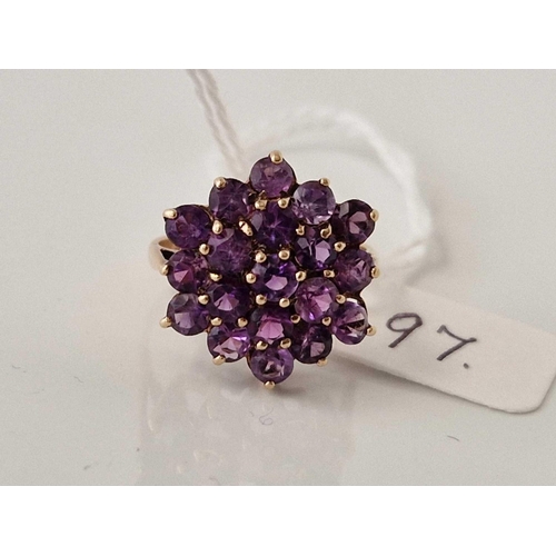 97 - A amethyst cluster ring, 9ct, size N