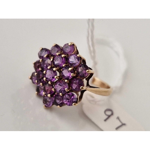 97 - A amethyst cluster ring, 9ct, size N