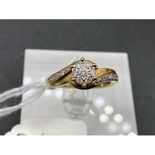 404 - A vintage diamond ring 9ct size K 2.9 gms