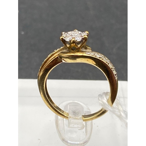 404 - A vintage diamond ring 9ct size K 2.9 gms