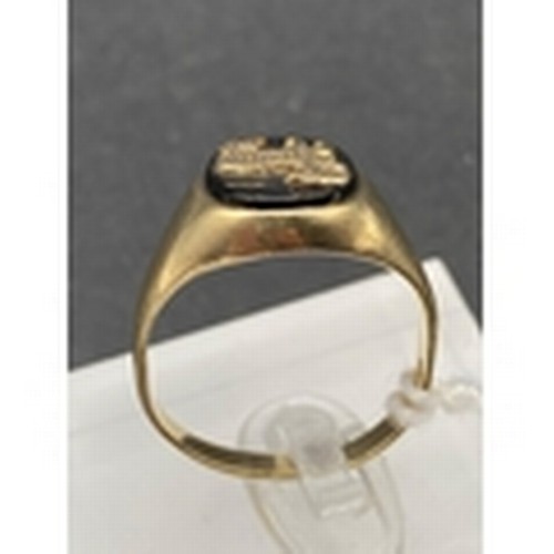 205 - A Capricorn signet ring 9ct size Q 3,5 gms