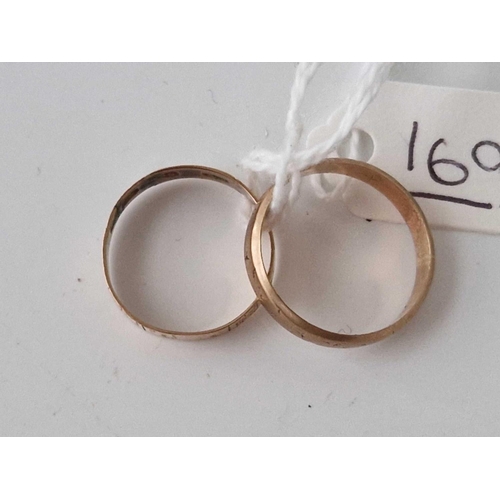 169 - Two gold wedding bands, 9ct, 3.2 inc