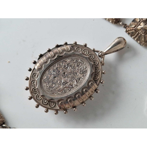 17 - A sterling locket and collar 18 inch