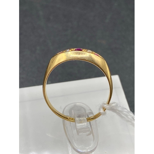 174 - A antique ruby and diamond ring Birmingham 1914 18ct gold size P 2.2 gms