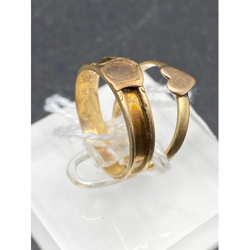 178 - A gold heart ring size N 1.3 gms together with a gold memorial ring size O 1.6 gms