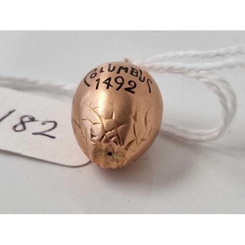 182 - A gold and enamel egg pendant 1.5 gms