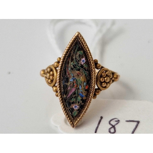 187 - A antique gold and mosaic ring size K