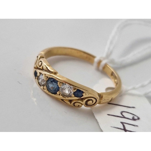 194 - A fancy antique sapphire and diamond ring 18ct gold size M