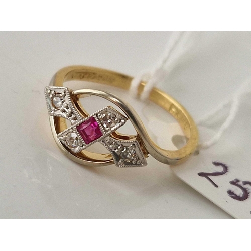 252 - A EDWARDIAN RUBY AND DIAMOND ART DECO RING 18CT GOLD SIZE M 3.1 GMS