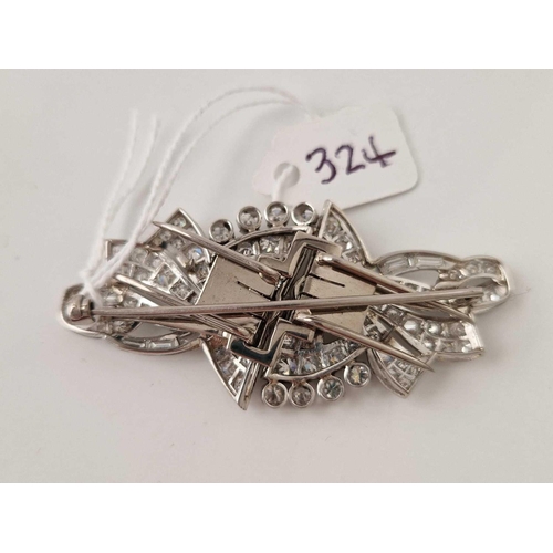 324 - A DECO DIAMOND DOUBLE CLIP BROOCH IN PLATINUM WITH ROUND AND BAGUETTE DIAMONDS TOTAL DIAMOND WEIGHT ... 