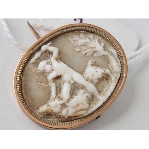 388 - A antique gold mounted cameo brooch