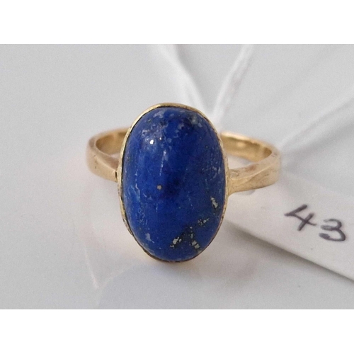 432 - A LAPIS RING 18CT GOLD SIZE O 5 GMS