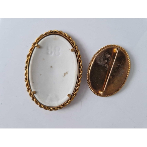 453 - A Limoges china plaque and similar brooch