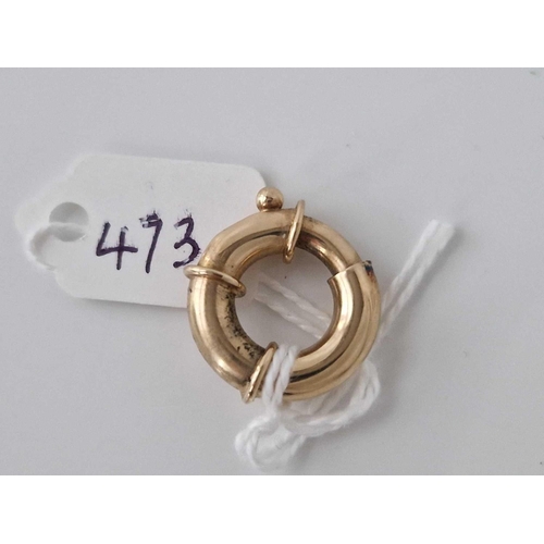 473 - A large 9ct clasp 2.8 gms