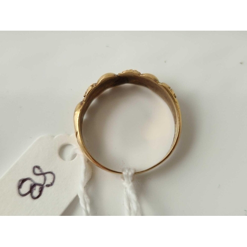 88 - A GOOD ANTIQUE KEEPER RING 18CT GOLD SIZE V 4.8 GMS