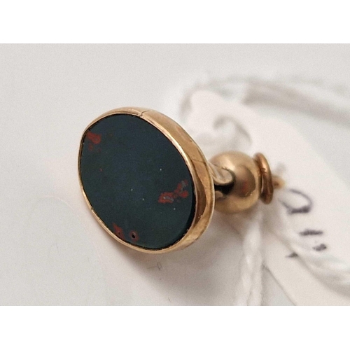 94 - A bloodstone fob seal 9ct