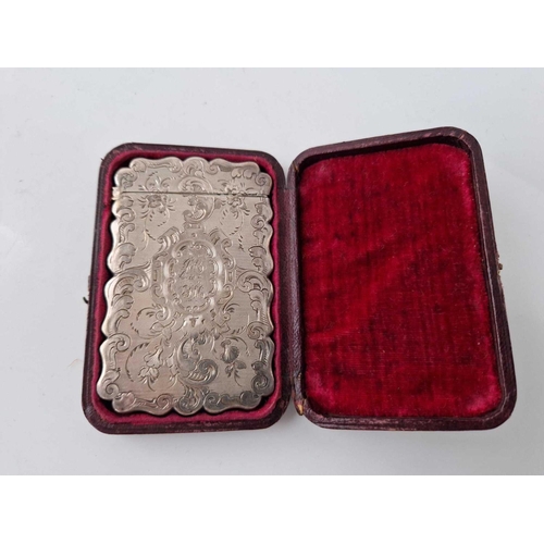 975 - Well engraved Victorian card case in original fitted box. Birmingham 1855 By G W C