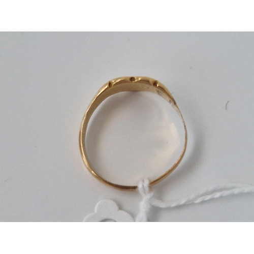 100 - A ANTIQUE CRESTED SIGNET RING 18CT GOLD SIZE N 3.6 GMS