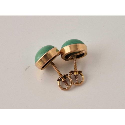 108 - A pair of turquoise screw thread earrings 9ct 8.8 mm 1.5 gms