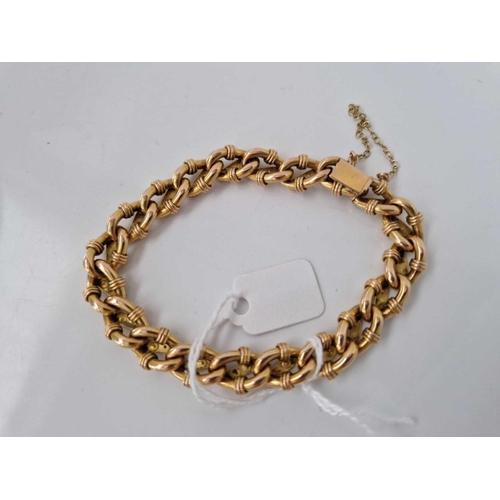 156 - A FRENCH BRACELET WITH PEARL LINKS 18CT GOLD 7 INCH 27.2 GMS