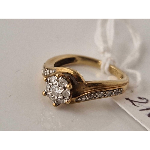 210 - A vintage diamond ring 0.25 carats 9ct size K 2.9 gms