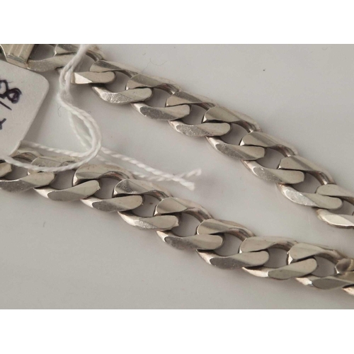 278 - A heavy curb link silver bracelet 8 inch 25 gms