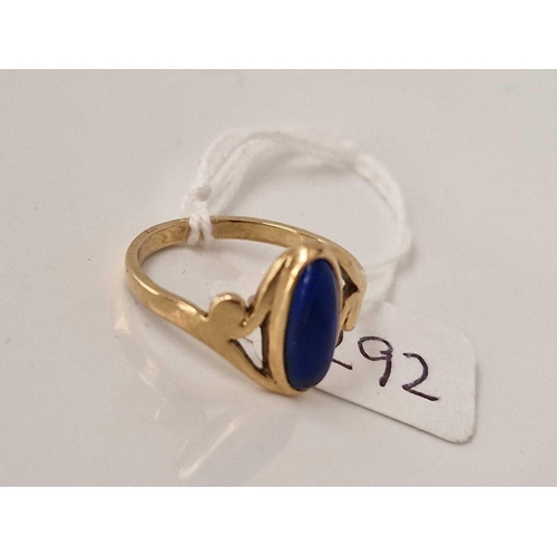 292 - A lapis signet ring 9ct size O 2.3 gms