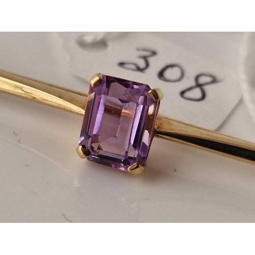 308 - A amethyst brooch 9ct 5.5 cms 3.8 gms