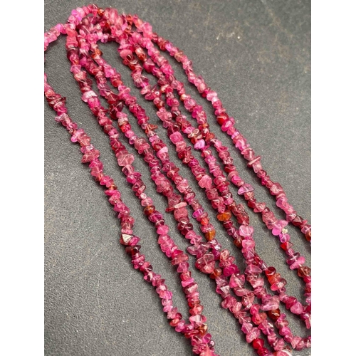 319 - A antique ruby necklace 34 inch 67 carats