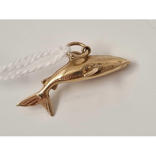 32 - A shark charm 9ct dented