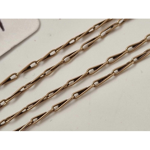 561 - A fancy long link neck chain 9ct 18 inch 2,2 gms