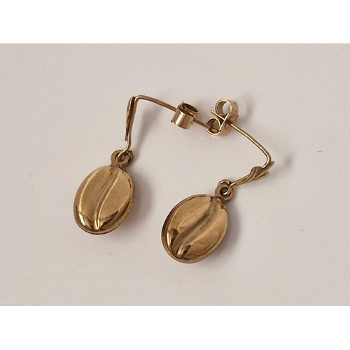 612 - A pair of coffee bean earrings 9ct