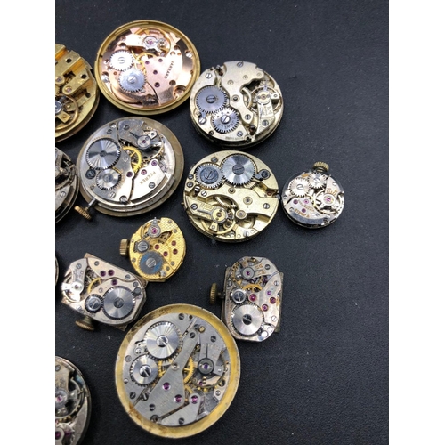 657 - A bag with seventeen mechanical watch movements