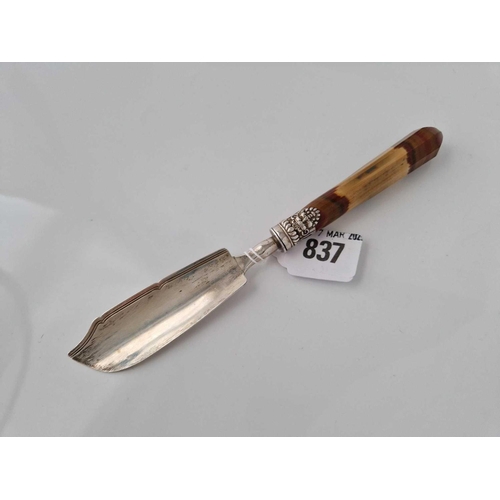 837 - A coloured agate handled Georgian butter knife with silver mounts, London 1826 by WK