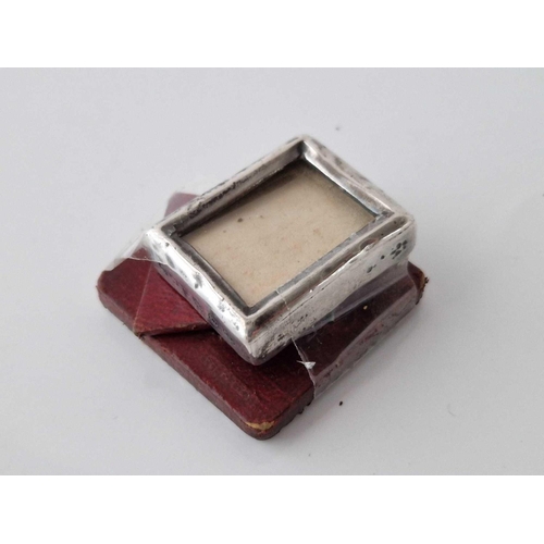 932 - Two small photo frames, one embossed, 1.5