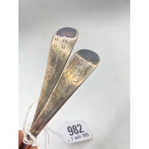 982 - A pair of early George III bottom marked spoons with contemporary initials, London 1759 by TL GS, 10... 