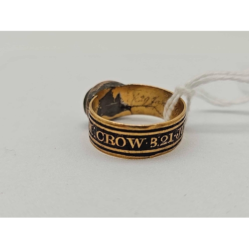 23 - A GEORGE III MOURNING RING 22CT GOLD AF SIZE K 3.7 GMS