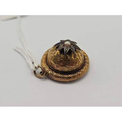 30 - A VICTORIAN PENDANT LOCKET WITH STAR 18CT GOLD 6.2 GMS
