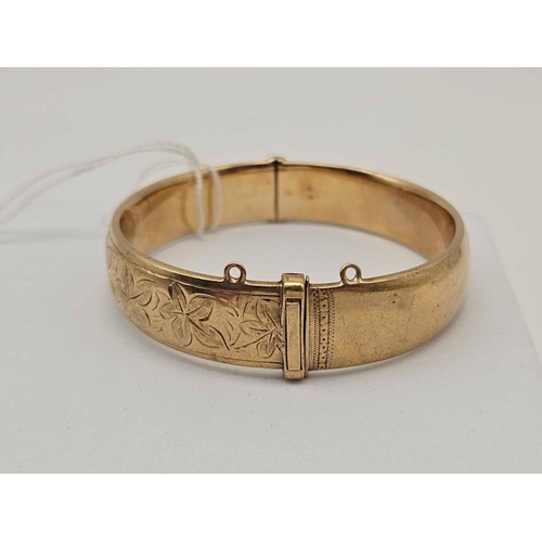 32 - A GOOD HINGED BANGLE 9CT 27 GMS