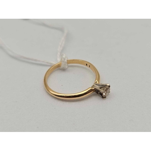 5 - A solitaire diamond ring 14ct gold 0.30 carat size N 2 gms