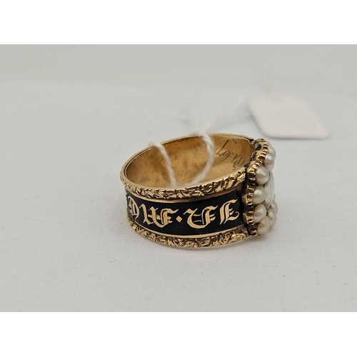 11 - A REGENCY MOURNING RING 18CT SIZE T 6.6G