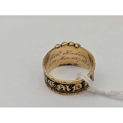11 - A REGENCY MOURNING RING 18CT SIZE T 6.6G