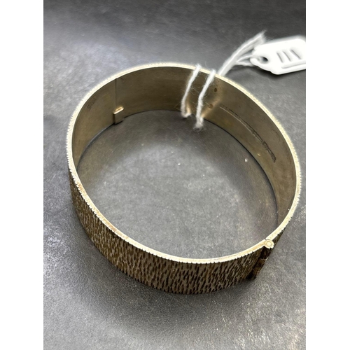 111 - A good silver bark effect bangle