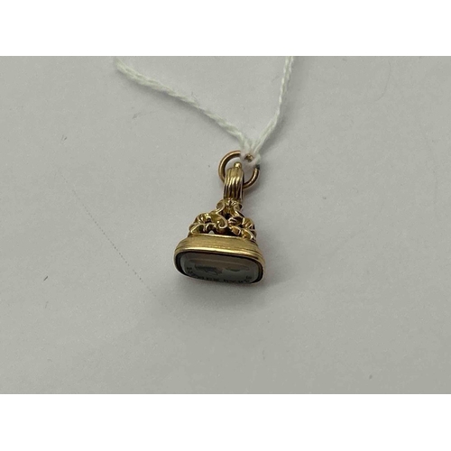 19 - A 19th century gold cased seal fob 5.0g