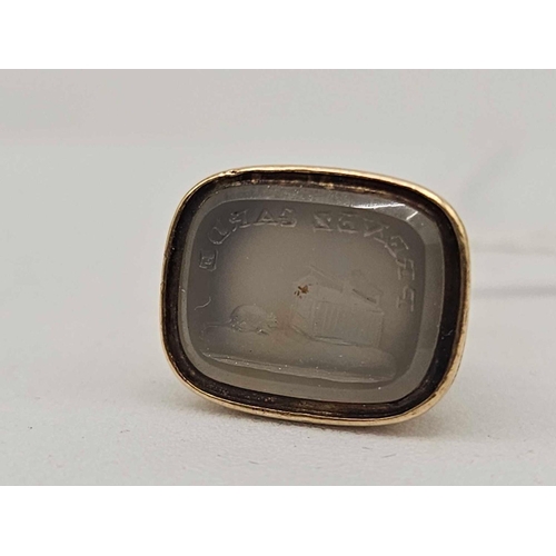19 - A 19th century gold cased seal fob 5.0g