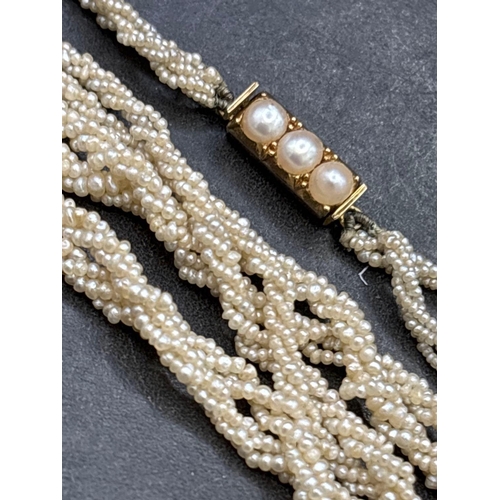 30 - Antique Victorian seed pearl necklace on a gold high carat 3 pearl clasp, total length of necklace 2... 