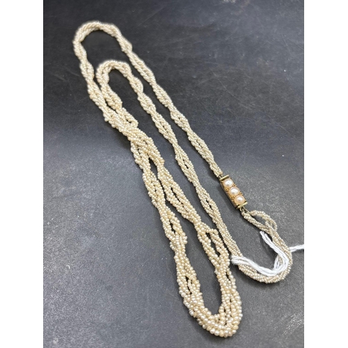 30 - Antique Victorian seed pearl necklace on a gold high carat 3 pearl clasp, total length of necklace 2... 