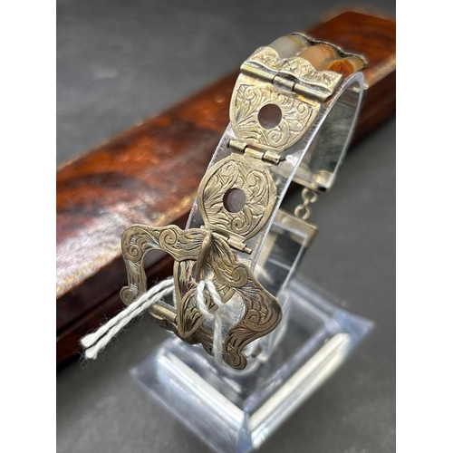 37 - An attractive silver and agate bracelet 7 inch boxed